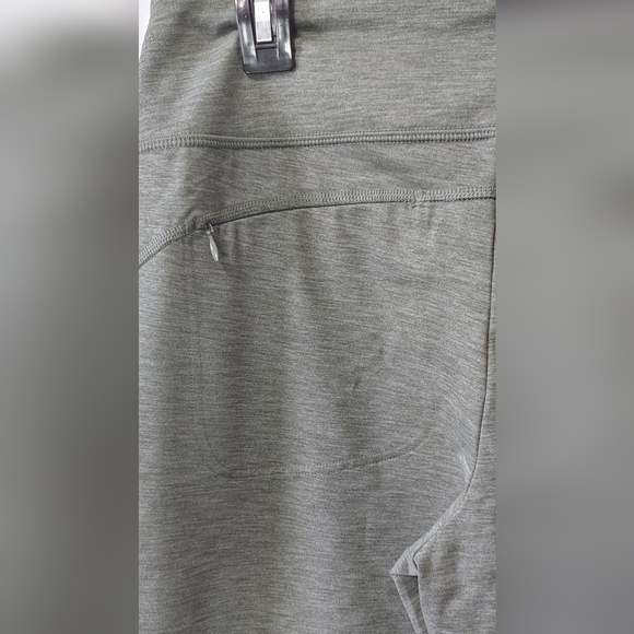 Duluth Trading Co. NoGA Stretch Relaxed Fit Pants  Med  NWT - Picture 4 of 6